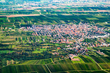 Vue oblique de Weisenheim am Sand dans le département Rhénanie-Palatinat, Allemagne
