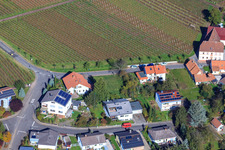 Vue aérienne de Mörzheimer Hauptstr à le quartier Mörzheim in Landau in der Pfalz dans le département Rhénanie-Palatinat, Allemagne