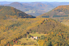 Vue oblique de Slevogthof à Leinsweiler dans le département Rhénanie-Palatinat, Allemagne