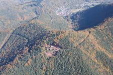Photographie aérienne de Auberge de jeunesse Jung-Pfalz-Huette à le quartier Sarnstall in Annweiler am Trifels dans le département Rhénanie-Palatinat, Allemagne