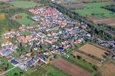 Photographie aérienne de Rue principale à Winden dans le département Rhénanie-Palatinat, Allemagne