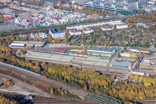 Vue aérienne de Dépôt ferroviaire et atelier de réparation, entretien et réparation des trains de voyageurs de DB Netz AG à le quartier Oststadt in Karlsruhe dans le département Bade-Wurtemberg, Allemagne