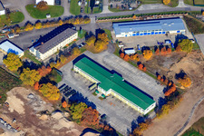 Vue aérienne de Dépôt de la Bundeswehr sur Eggensteiner Straße depuis le sud à le quartier Knielingen in Karlsruhe dans le département Bade-Wurtemberg, Allemagne