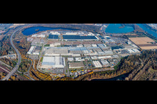 Vue oblique de Locaux de l'usine automobile Daimler à Wörth à le quartier Maximiliansau in Wörth am Rhein dans le département Rhénanie-Palatinat, Allemagne
