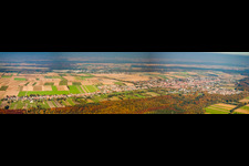 Vue aérienne de Panorama du sud-ouest à Kandel dans le département Rhénanie-Palatinat, Allemagne