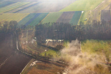 Vue aérienne de Zone de chasse au Leistenmühle à Erlenbach bei Kandel dans le département Rhénanie-Palatinat, Allemagne
