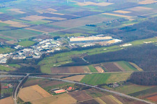 Vue aérienne de Zone industrielle de Horst à le quartier Minderslachen in Kandel dans le département Rhénanie-Palatinat, Allemagne