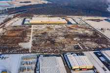 Vue aérienne de Zone industrielle d'Oberwald en hiver avec de la neige à Wörth am Rhein dans le département Rhénanie-Palatinat, Allemagne