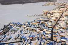 Vue oblique de En hiver/neige à le quartier Hayna in Herxheim bei Landau dans le département Rhénanie-Palatinat, Allemagne