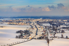 Vue aérienne de Dans la neige à Minfeld dans le département Rhénanie-Palatinat, Allemagne