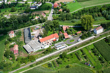 Vue aérienne de Gare à Berg dans le département Rhénanie-Palatinat, Allemagne