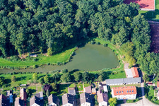 Vue aérienne de Club de pêche de la police Weier à Kandel dans le département Rhénanie-Palatinat, Allemagne
