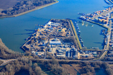 Port à Germersheim dans le département Rhénanie-Palatinat, Allemagne depuis l'avion
