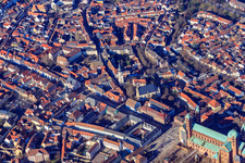 Vue aérienne de Maximilianstraße de la cathédrale à l'Altpörtel à Speyer dans le département Rhénanie-Palatinat, Allemagne