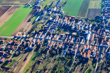 Vue aérienne de Gommersheim dans le département Rhénanie-Palatinat, Allemagne