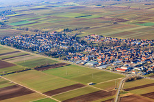 Vue aérienne de Hochlustadt à Lustadt dans le département Rhénanie-Palatinat, Allemagne