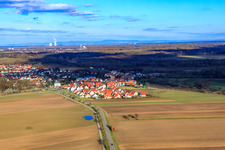 Vue aérienne de Vue du village depuis le sud-ouest à Hördt dans le département Rhénanie-Palatinat, Allemagne