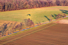 Vue aérienne de Vallée d'Otterbachtal à Freckenfeld dans le département Rhénanie-Palatinat, Allemagne