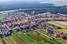 Enregistrement par drone de Hatzenbühl dans le département Rhénanie-Palatinat, Allemagne