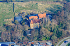 Barthelsmühle à le quartier Minderslachen in Kandel dans le département Rhénanie-Palatinat, Allemagne d'un drone
