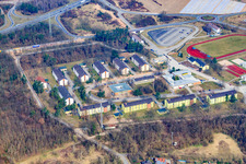 Vue aérienne de Caserne du bataillon d'entraînement de l'armée de l'air de la Bundeswehr - LwAusbBtl et SanVersZ Germersheim à le quartier Sondernheim in Germersheim dans le département Rhénanie-Palatinat, Allemagne