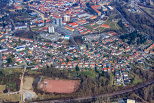 Vue aérienne de Terrain de sport à Bornpfuhl à Germersheim dans le département Rhénanie-Palatinat, Allemagne