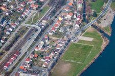 Vue aérienne de Club de football 1909 eV à Hirschhorn dans le département Hesse, Allemagne