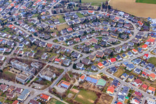Vue aérienne de Rue Richard Wagner à le quartier Diedelsheim in Bretten dans le département Bade-Wurtemberg, Allemagne