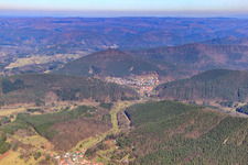 Dimbach dans le département Rhénanie-Palatinat, Allemagne depuis l'avion