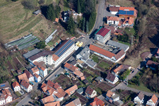 Vue aérienne de Site de l'ancienne usine de chaussures à Schwanheim dans le département Rhénanie-Palatinat, Allemagne
