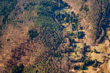 Vue aérienne de Vallée de Salzbachtal à le quartier Salzwoog in Lemberg dans le département Rhénanie-Palatinat, Allemagne