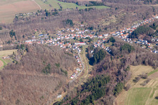 Vue aérienne de Vue sur le village à le quartier Niedersimten in Pirmasens dans le département Rhénanie-Palatinat, Allemagne