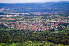 Vue aérienne de De l'ouest à Ötigheim dans le département Bade-Wurtemberg, Allemagne