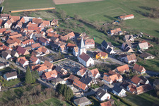 Vue d'oiseau de Morsbronn-les-Bains dans le département Bas Rhin, France