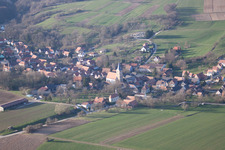 Drachenbronn-Birlenbach dans le département Bas Rhin, France d'un drone