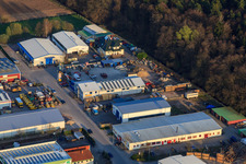 Vue aérienne de Zone industrielle de Gäxwald avec l'imprimerie Nunnenmann GmbH et la cheminée et la technologie de cheminée Simsek GmbH à Herxheim bei Landau dans le département Rhénanie-Palatinat, Allemagne
