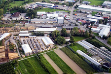 Vue aérienne de Zone industrielle à le quartier Vimbuch in Bühl dans le département Bade-Wurtemberg, Allemagne