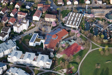 École secondaire Ostertag, Tiroler Straße à le quartier Eltingen in Leonberg dans le département Bade-Wurtemberg, Allemagne d'en haut