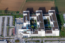 Vue oblique de Bâtiment administratif de la société Siemens AG à Weilimdorf à le quartier Weilimdorf in Stuttgart dans le département Bade-Wurtemberg, Allemagne