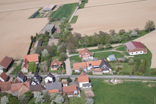 Seebach dans le département Bas Rhin, France depuis l'avion