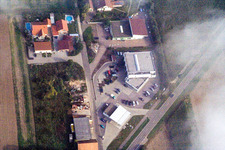 Vue aérienne de Freckenfeld dans le département Rhénanie-Palatinat, Allemagne