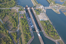 Vue aérienne de Gambsheim dans le département Bas Rhin, France