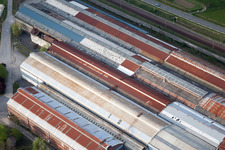 Vue aérienne de Dépôt ferroviaire et atelier de réparation, entretien et réparation de trains à Blagny dans le département Ardennes, France