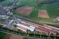 Vue aérienne de Dépôt ferroviaire et atelier de réparation, entretien et réparation de trains à Blagny dans le département Ardennes, France
