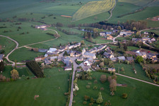 Vue aérienne de Flaignes-Havys dans le département Ardennes, France