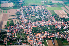 Vue aérienne de B. Landau à le quartier Ottersheim in Ottersheim bei Landau dans le département Rhénanie-Palatinat, Allemagne