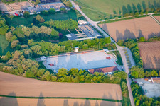 Vue aérienne de Terrain de hockey à le quartier Mörsch in Rheinstetten dans le département Bade-Wurtemberg, Allemagne