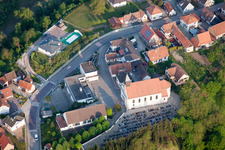 Munchhausen dans le département Bas Rhin, France vu d'un drone