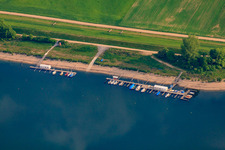 Vue aérienne de Embarcadère de l'association de voile SVM Mannheim eV et de l'association de voile Worms à Otterstadt Althrein à Otterstadt dans le département Rhénanie-Palatinat, Allemagne