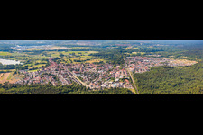 Vue aérienne de Panorama à Jockgrim dans le département Rhénanie-Palatinat, Allemagne